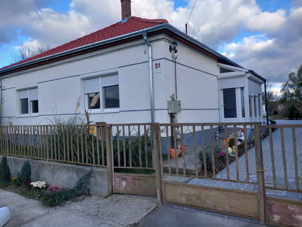 Einfamilienhaus Nähe Balaton, modern renoviert, großes Grundstück